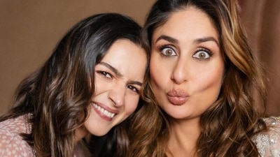 Alia Bhatt shared a picture with Kareena Kapoor. Alia Bhatt shared a picture with Kareena Kapoor.
