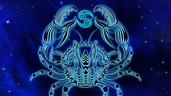 Cancer Daily Horoscope for August 19, 2023: Fall in love again today and you’ll enjoy the relationship.
