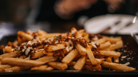 "Certain foods are often associated with potential contributions to ageing due to their effects on oxidative stress, inflammation, and overall health. These effects can be influenced by various factors, including genetics and lifestyle," says Nutritionist Juhi Kapoor in her recent Instagram post.(Unsplash)