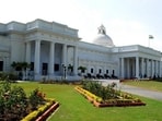 IIT Roorkee recruitment 2023: Apply for Group B and Group C posts till Aug 30