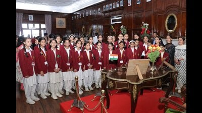Government school students during their visit to Raj Bhawan on Saturday. (Twitter) Government school students during their visit to Raj Bhawan on Saturday. (Twitter)