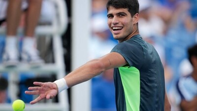 Carlos Alcaraz of Spain reacts to winning a point against Max Purcell of Australia during their quarterfinal match at the Western & Southern Open at Lindner Family Tennis Center on August 18 (Getty Images via AFP) Carlos Alcaraz of Spain reacts to winning a point against Max Purcell of Australia during their quarterfinal match at the Western & Southern Open at Lindner Family Tennis Center on August 18 (Getty Images via AFP)