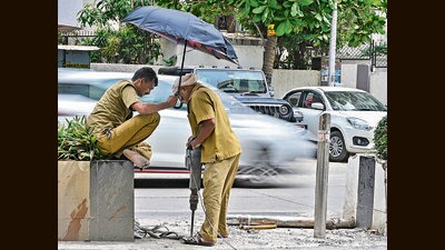 The RTO authorities in their letter to PMC have underlined the need for immediate repairs of broken road dividers pointing out the rise in accidents and violation of traffic rules. (REPRESENTATIVE PIC) The RTO authorities in their letter to PMC have underlined the need for immediate repairs of broken road dividers pointing out the rise in accidents and violation of traffic rules. (REPRESENTATIVE PIC)