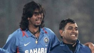 Ishant Sharma (L) with MS Dhoni during the 2012-13 series vs Pakistan (BCCI) Ishant Sharma (L) with MS Dhoni during the 2012-13 series vs Pakistan (BCCI)