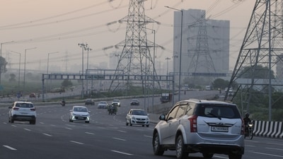 The 34-meter wide expressway, being built at a cost of  ₹9,000 crore, is being constructed on a single pillar, covering 18.9 km in Haryana and 10.1 km in the national capital. (Photo by Parveen Kumar/Hindustan Times)