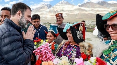 Congress leader Rahul Gandhi being welcomed as he arrives to pay tribute to his father and former Prime Minister Rajiv Gandhi on his 79th birth anniversary from the banks of Pangong Lake, in Leh on Sunday. (ANI) Congress leader Rahul Gandhi being welcomed as he arrives to pay tribute to his father and former Prime Minister Rajiv Gandhi on his 79th birth anniversary from the banks of Pangong Lake, in Leh on Sunday. (ANI)