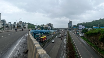 NHAI will construct a foot-overbridge (FOB) at Chandani Chowk flyover safety of pedestrians (HT FILE PHOTO) NHAI will construct a foot-overbridge (FOB) at Chandani Chowk flyover safety of pedestrians (HT FILE PHOTO)