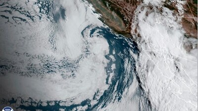 Post hitting Los Angeles and Las Vegas the hurricane will be moving into the Pacific Northwest before dissipating completely.