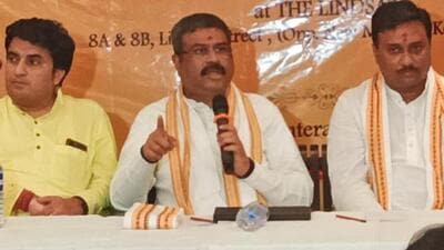 Union education minister Dharmendra Pradhan (middle) in Kolkata on Sunday. (Twitter/dpradhanbjp) Union education minister Dharmendra Pradhan (middle) in Kolkata on Sunday. (Twitter/dpradhanbjp)