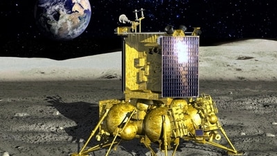 Russia's first moon mission in 47 years failed when its Luna 25 spacecraft spun out of control and crashed into the moon after a problem preparing for pre-landing orbit. (Artistic expression of Luna 25 landing/ X) Russia's first moon mission in 47 years failed when its Luna 25 spacecraft spun out of control and crashed into the moon after a problem preparing for pre-landing orbit. (Artistic expression of Luna 25 landing/ X)
