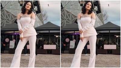 Sunny played muse to fashion designer house Safiyaa and picked a white sequined ensemble from the shelves of the designer house. (Instagram/@sunnyleone) Sunny played muse to fashion designer house Safiyaa and picked a white sequined ensemble from the shelves of the designer house. (Instagram/@sunnyleone)