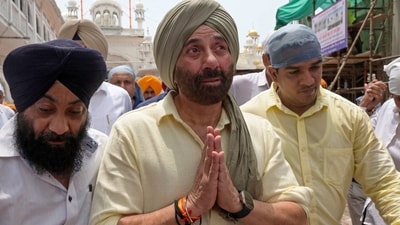 Sunny Deol during his recent visit to the Golden Temple. (AFP) Sunny Deol during his recent visit to the Golden Temple. (AFP)