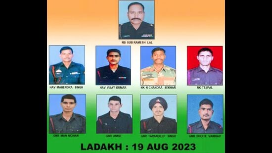 They were from 311, 242, 229 and 217 medical regiment. (HT photo)