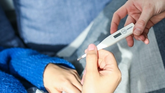 Fever: The most common sign of any viral infection, Covid patients continue to experience fever. Although, the severity of it can depend from patient to patient.