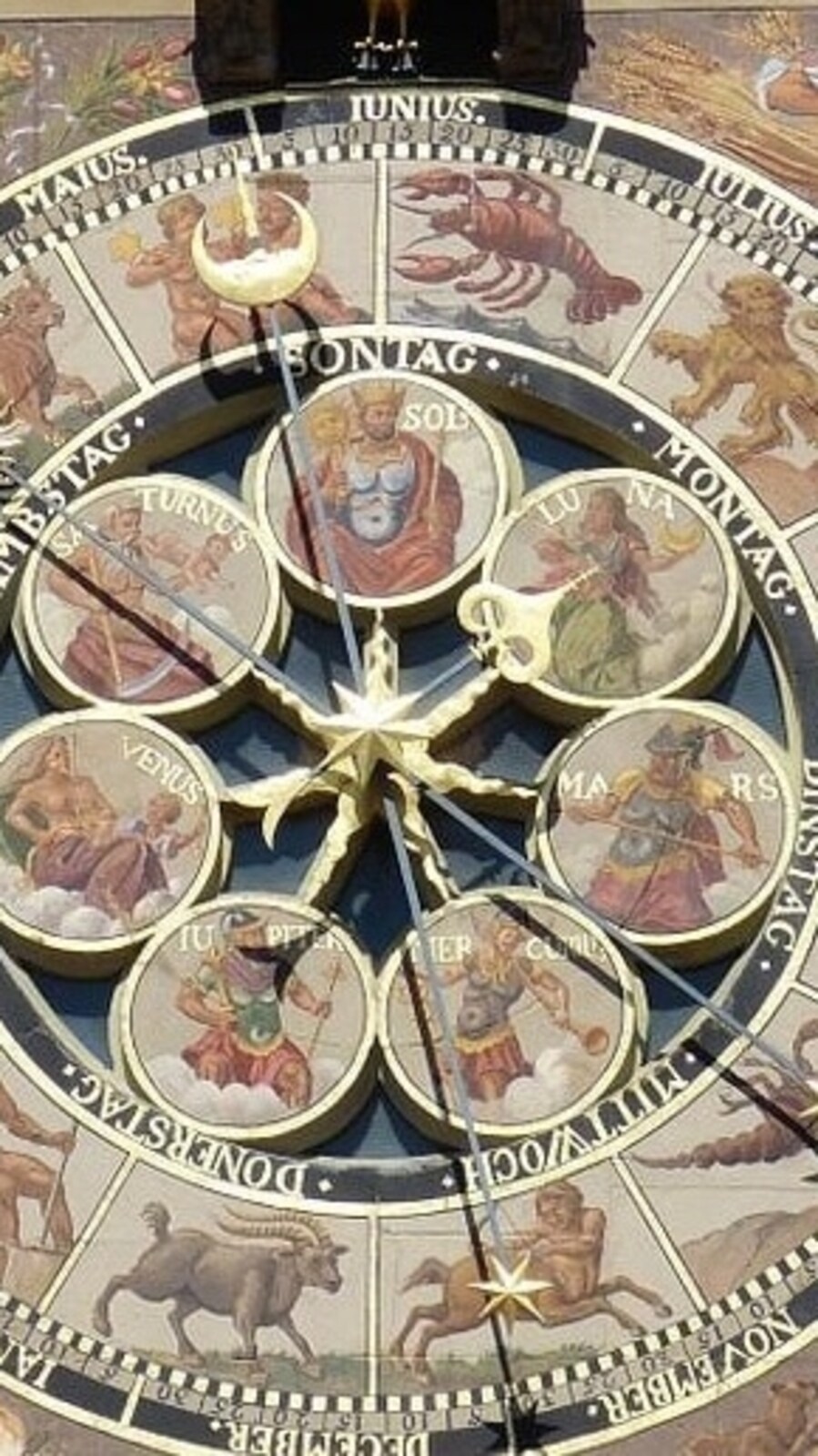 Weekly Horoscope: Check Astrological prediction from 21 to 27 August 2023.