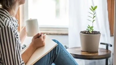However, we should not avoid the parts of ourselves that are wounded. In the journal, we should also note down the ways we wish we were nurtured.&nbsp; (Unsplash)
