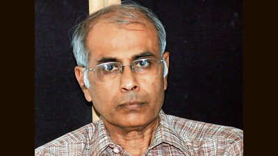Dr Dabholkar, while on a morning walk, was shot dead by two motorcycle-borne assailants near Omkareshwar Bridge in Shaniwar Peth on August 20, 2013. (HT PHOTO) Dr Dabholkar, while on a morning walk, was shot dead by two motorcycle-borne assailants near Omkareshwar Bridge in Shaniwar Peth on August 20, 2013. (HT PHOTO)