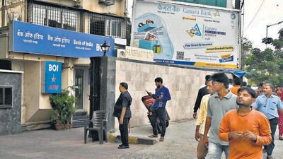 Mumbai, India - Aug 21, 2023 : Bank of India, Mahalaxmi Branch on Bhulabhai Desai Road at Mahalaxmi, in Mumbai, India, Monday, Aug 21, 2023. (Photo by Vijay Bate/HT Photo) Mumbai, India - Aug 21, 2023 : Bank of India, Mahalaxmi Branch on Bhulabhai Desai Road at Mahalaxmi, in Mumbai, India, Monday, Aug 21, 2023. (Photo by Vijay Bate/HT Photo)
