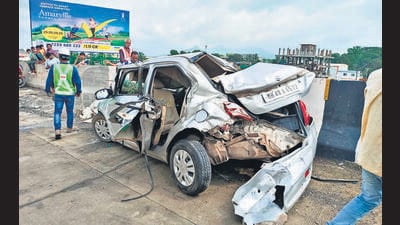 The victims were seated in the Swift Dzire car, and two others – Aarti Gadade, 65, and Asmita Khatavak, 40 – in the same vehicle sustained serious injuries. Three other passengers from the Tata Punch SUV, Anjana Ganpat Lokre, 73, Ashish Ganpat Lokre, 45, from Ahmedabad and Yogesh Dileep Jadhav, 30, from Solapur have sustained grievous injuries in the accident. (HT PHOTO) The victims were seated in the Swift Dzire car, and two others – Aarti Gadade, 65, and Asmita Khatavak, 40 – in the same vehicle sustained serious injuries. Three other passengers from the Tata Punch SUV, Anjana Ganpat Lokre, 73, Ashish Ganpat Lokre, 45, from Ahmedabad and Yogesh Dileep Jadhav, 30, from Solapur have sustained grievous injuries in the accident. (HT PHOTO)