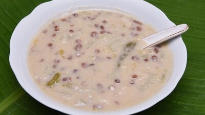 Olan: This is a mild dish prepared using white or ash gourd and red beans, accompanied by a rich addition of coconut milk. (Shutterstock) Olan: This is a mild dish prepared using white or ash gourd and red beans, accompanied by a rich addition of coconut milk. (Shutterstock)