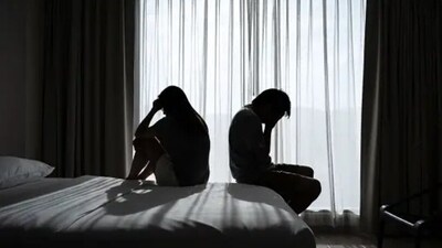 In unsafe relationships, unpredictable and volatile behaviors make us feel that we are constantly walking on eggshells. (Unsplash) In unsafe relationships, unpredictable and volatile behaviors make us feel that we are constantly walking on eggshells. (Unsplash)