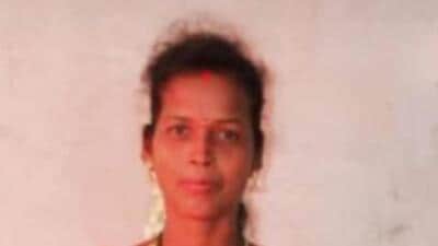 17-year-old kills mother over suspected affair 17-year-old kills mother over suspected affair