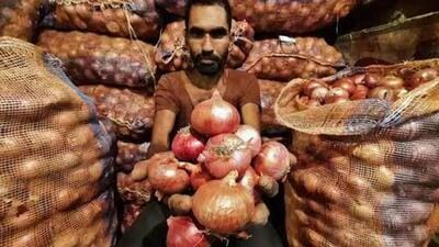 Farmers protested after the Centre increased export duty on the widely used vegetable by 40%. (Praful Gangurde / HT Photo)