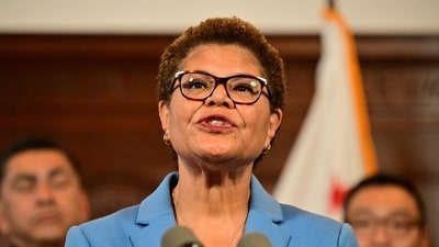 LA Mayor slams Texas Governor for sending migrants to LA on a bus during Tropical Storm Hilary, calls it "evil" and "despicable". (AFP) LA Mayor slams Texas Governor for sending migrants to LA on a bus during Tropical Storm Hilary, calls it "evil" and "despicable". (AFP)