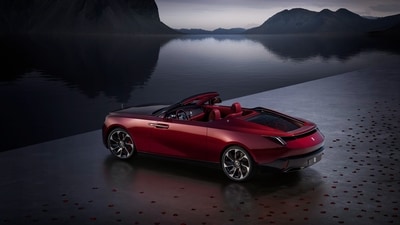 Rolls-Royce La Rose Noire Droptail (Image courtesy: Rolls-Royce) Rolls-Royce La Rose Noire Droptail (Image courtesy: Rolls-Royce)