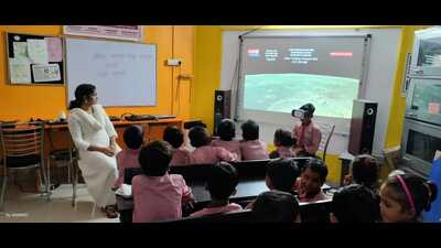 Various schools and colleges in the city have organised lectures and presentations by experts in the field of space to enlighten the students about India’s space missions. (HT PHOTO)