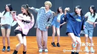 BTS' V dances to Hype Boy with NewJeans. BTS' V dances to Hype Boy with NewJeans.