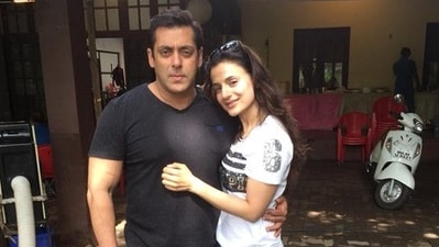Ameesha Patel and Salman Khan starred in Yeh Hai Jalwa, which tanked badly. Ameesha Patel and Salman Khan starred in Yeh Hai Jalwa, which tanked badly.