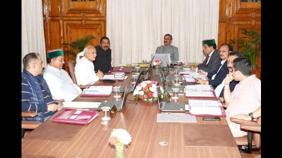 The Himachal cabinet decided to amend Swaran Jayanti Energy Policy, wherein MoU will be for a period of 40 years. The royalty will be as 15% for the first 12 years, 20 for the next 18 years and 30% for the remaining 10-year period. (HT Photo)