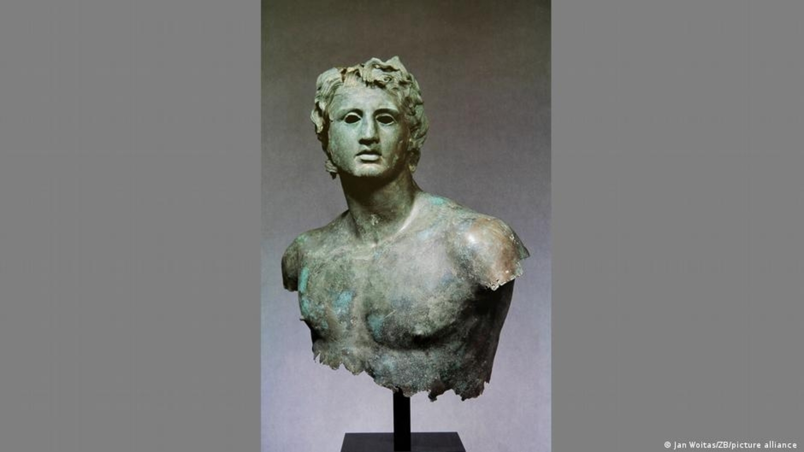 Restituted sculpture of Alexander the Great - a forgery? - Vimarsana News