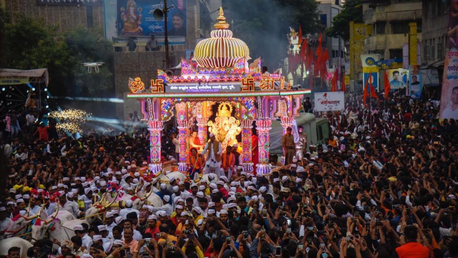 Dagadusheth Mandal promises to participate in immersion procession at 4pm this year - Vimarsana News