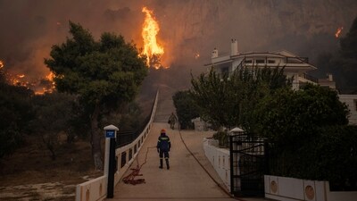 Situated in the foothills, the small town of Fili is positioned approximately 25 kilometers (15.5 miles) to the northwest of the capital. Despite this distance, smoke emanating from the ongoing fire has traveled to central Athens, resulting in uncomfortable breathing conditions even within enclosed areas.&nbsp; (REUTERS)