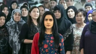 Nushrrat Bharuccha plays the lead role in Akelli Nushrrat Bharuccha plays the lead role in Akelli