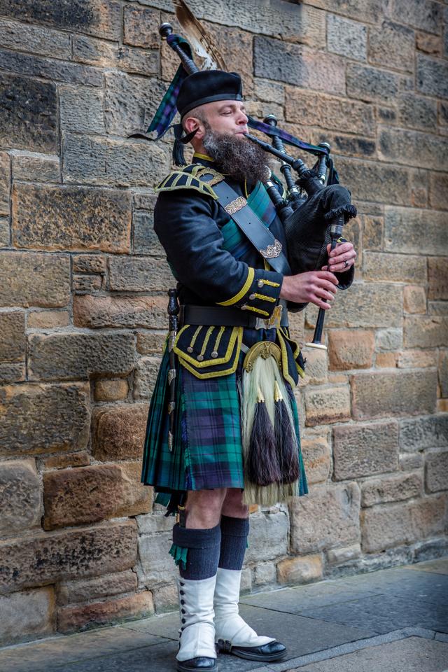Bagpipes on the streets of Edinburgh (Everett Collection/Shutterstock) Bagpipes on the streets of Edinburgh (Everett Collection/Shutterstock)