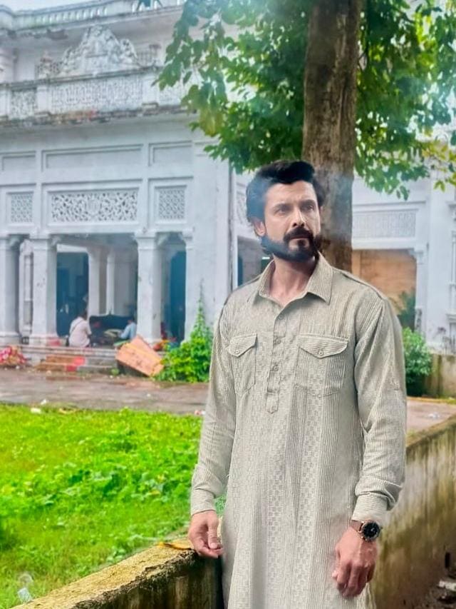 Amit Gaur at Aunty House in Lucknow. Amit Gaur at Aunty House in Lucknow.