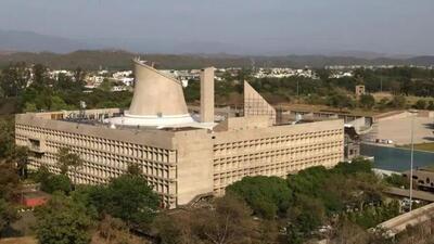 “Currently, there are no statutory provisions to allow registration of independent floors in commercial plots forming part of licenced colonies. However, it is allowed in sectors or estates developed by the Haryana Shehri Vikas Pradhikaran (vide policy December 5, 2020 policy instructions),” the statement said. (File photo) “Currently, there are no statutory provisions to allow registration of independent floors in commercial plots forming part of licenced colonies. However, it is allowed in sectors or estates developed by the Haryana Shehri Vikas Pradhikaran (vide policy December 5, 2020 policy instructions),” the statement said. (File photo)