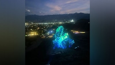 Frank creates masterpieces that play tricks with stark contrast of light and shadows as well as projection mapping to create light sculptures. (Philipp Frank) Frank creates masterpieces that play tricks with stark contrast of light and shadows as well as projection mapping to create light sculptures. (Philipp Frank)