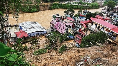 Buildings washed away in Mandi in Himachal Pradesh after torrential rains. (Reuters) Buildings washed away in Mandi in Himachal Pradesh after torrential rains. (Reuters)