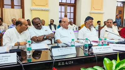 Karnataka CM Siddaramaiah, DCM DK Shivakumar, senior BJP leaders BS Yediyurappa and Basavaraj Bommai with JD(S) second-in-command HD Kumaraswamy at the all-party meeting in Bengaluru. (ANI) (HT_PRINT) Karnataka CM Siddaramaiah, DCM DK Shivakumar, senior BJP leaders BS Yediyurappa and Basavaraj Bommai with JD(S) second-in-command HD Kumaraswamy at the all-party meeting in Bengaluru. (ANI) (HT_PRINT)
