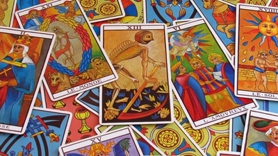 Read about your daily tarot prediction for August 25, 2023. (Pixabay)