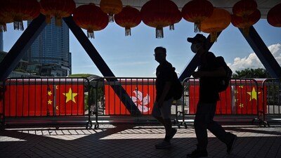 Hong Kong fails to repair shopping heaven image as tourist arrivals decline (Photo by Peter PARKS / AFP) Hong Kong fails to repair shopping heaven image as tourist arrivals decline (Photo by Peter PARKS / AFP)