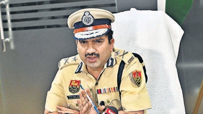 Newly appointed Gurugram police commissioner Vikas Kumar Arora on Friday. (Parveen Kumar/HT) Newly appointed Gurugram police commissioner Vikas Kumar Arora on Friday. (Parveen Kumar/HT)