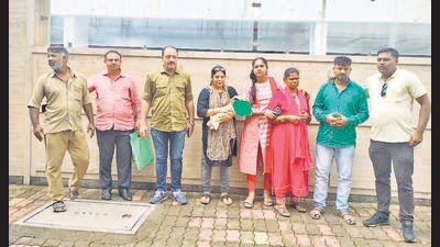 Police personnel pose with the rescued newborn girl and the accused. The incident happened in Kharghar wherein a woman, a Mankhurd resident, tried to sell her baby for ₹2.5 lakh with the help of middlemen. After receiving information about the gang, the Anti Human Trafficking Cell Unit (AHTU) of Navi Mumbai got a decoy customer to get talking with the middleman to nab them. Police personnel pose with the rescued newborn girl and the accused. The incident happened in Kharghar wherein a woman, a Mankhurd resident, tried to sell her baby for ₹2.5 lakh with the help of middlemen. After receiving information about the gang, the Anti Human Trafficking Cell Unit (AHTU) of Navi Mumbai got a decoy customer to get talking with the middleman to nab them.