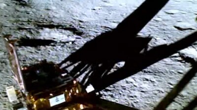 The Chandrayaan 3 rover on the surface of the moon. (ISRO)