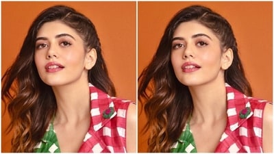 Sanjana wore her tresses open in wavy curls with a side part as she posed for the pictures. In transparent stilettos, Sanjana completed her look. (Instagram/@sanjanasanghi96) Sanjana wore her tresses open in wavy curls with a side part as she posed for the pictures. In transparent stilettos, Sanjana completed her look. (Instagram/@sanjanasanghi96)