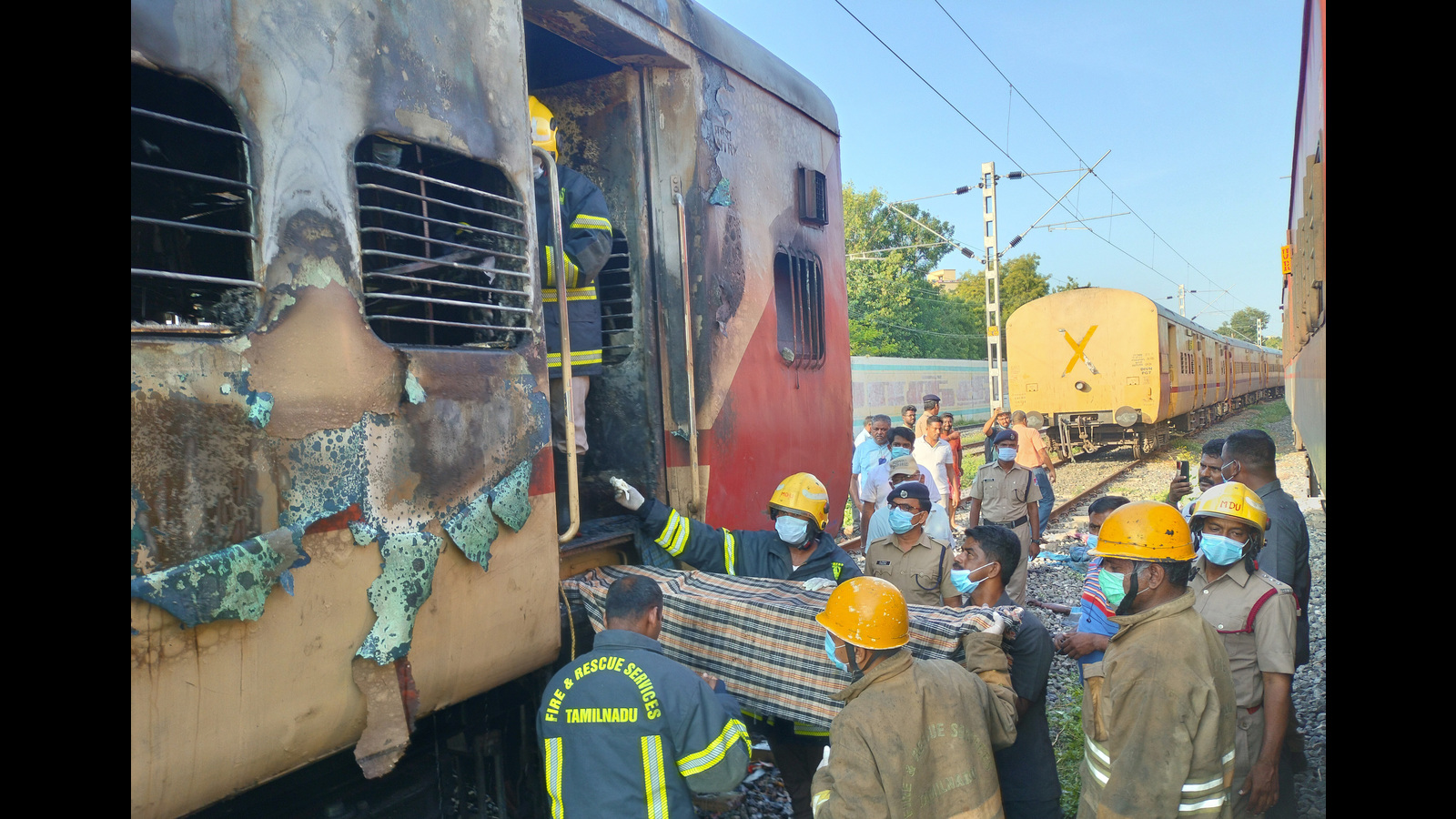 Survivors recall cries for help as fire engulfed TN train coach - Vimarsana News